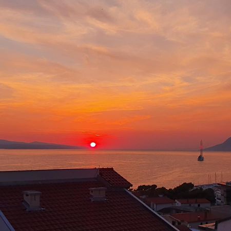 Apartment With Sea View Baska Voda Exterior photo
