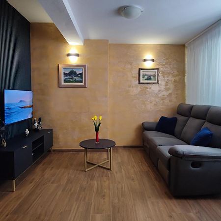 Apartment With Sea View Baska Voda Exterior photo